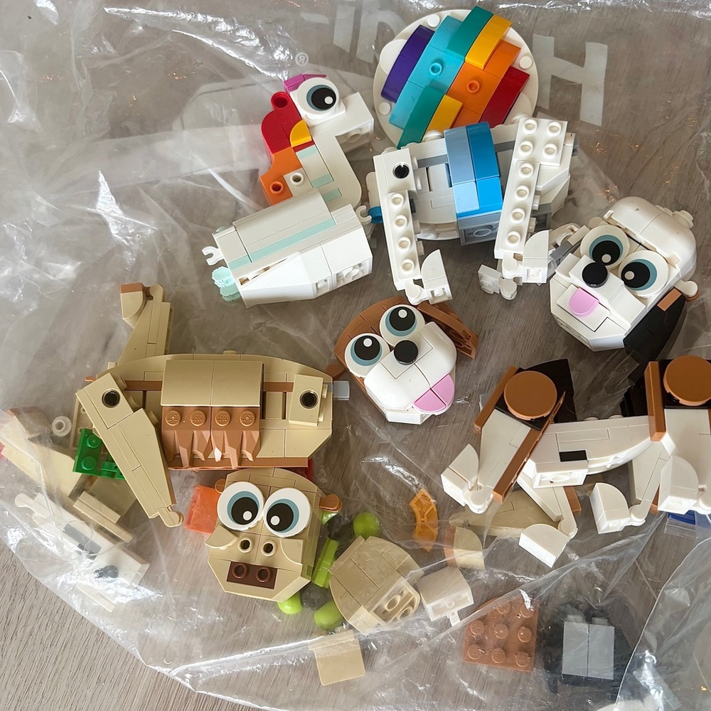 3.5lbs Assorted Lego Sets & People - Complete & Mostly Complete - Picture 3 of 12
